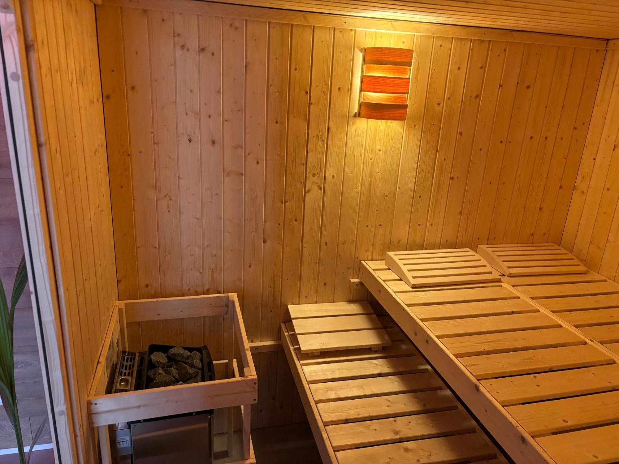 Spring Inn Apartments Meiringen Εξωτερικό φωτογραφία