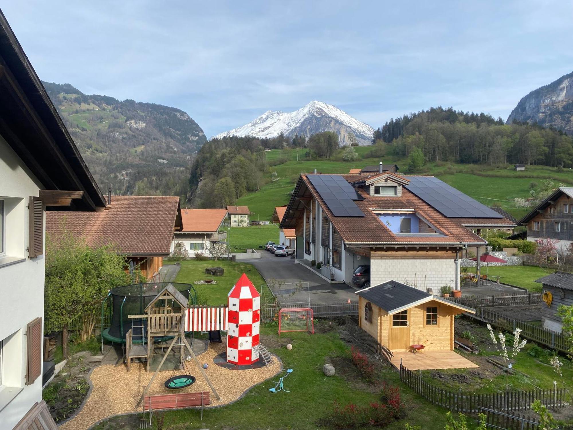 Spring Inn Apartments Meiringen Εξωτερικό φωτογραφία